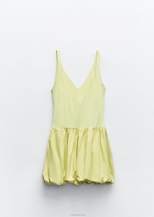 Рокля на марката Zara