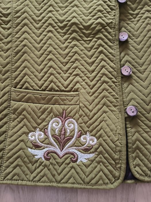 Спецов комбез ,муж кофты,жен жилет, дивандек .