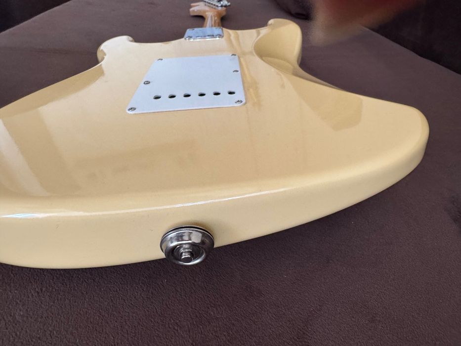 Китара Fender Stratocaster Yngwie Malmsteen