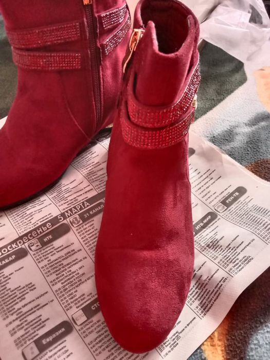 Ботинки бордовые