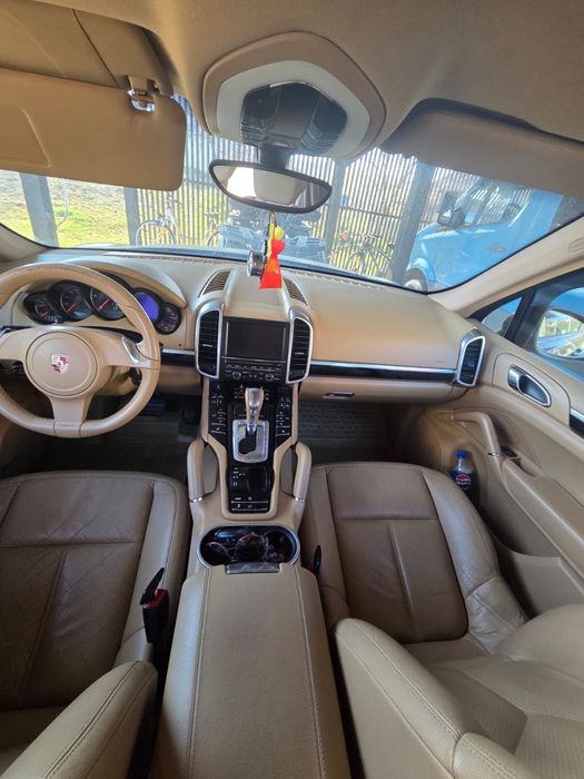 Porsche Cayenne 3.0 245 Cp an 2012!
