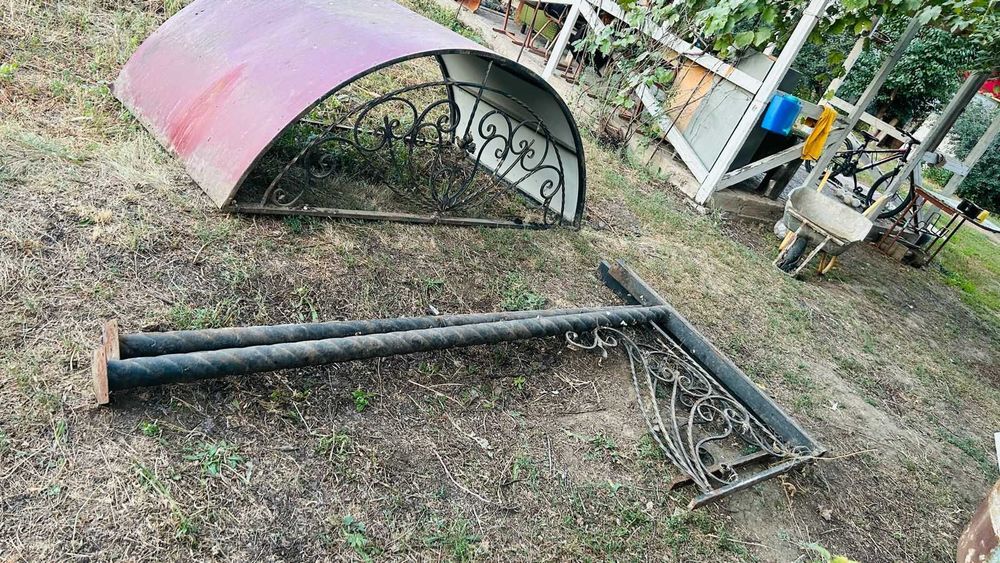 продам козырек над дверью