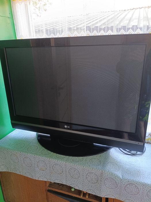 Телевизор LG рабочий