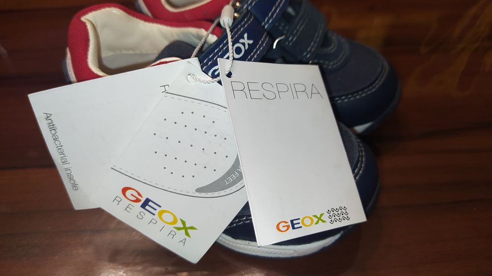 Кроссовки Geox для малышей