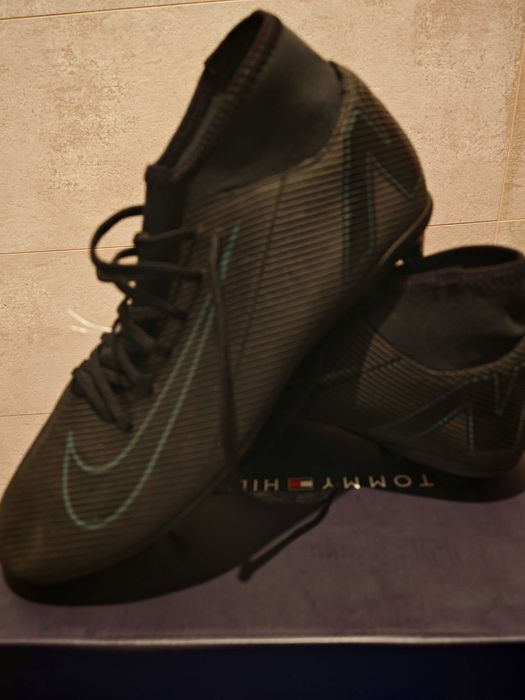 Vând ghete fotbal Nike