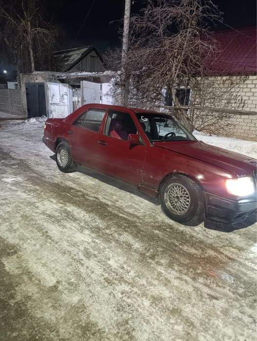 Мерседес на подром ходу