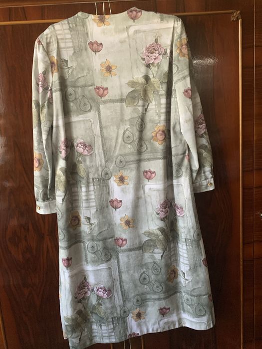 Rochie cu croi interesant