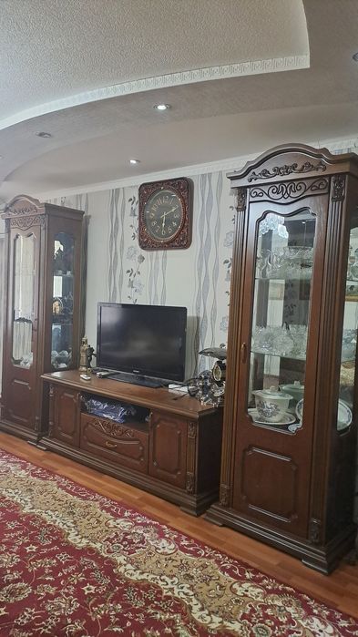 Резная мебель для гостиной.фабричная Турция