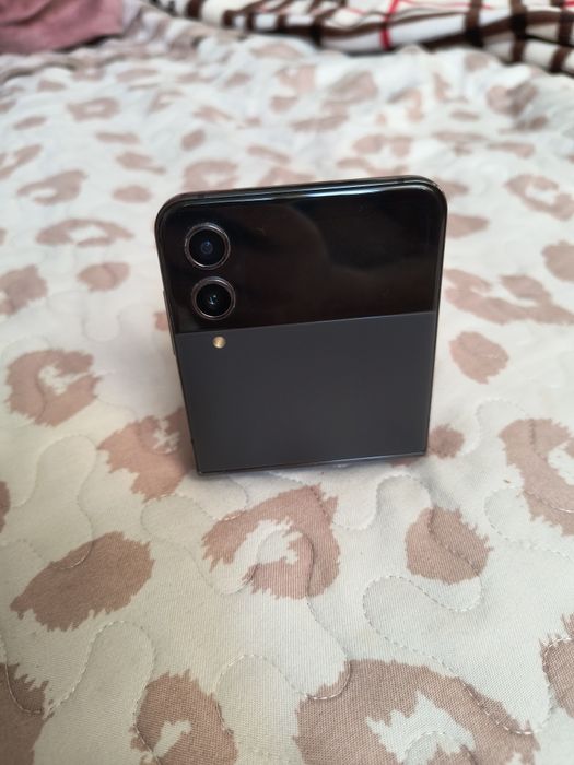 Самсунг z flip4 8.256