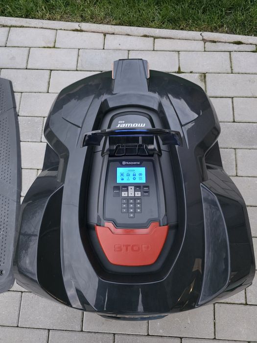 Husqvarna Automower 440 robot gazon / iarba NOU