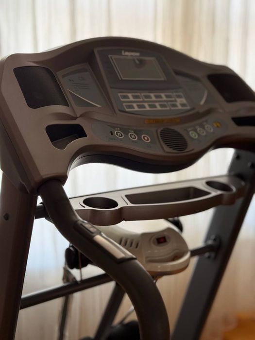 Срочно продам беговую дорожку