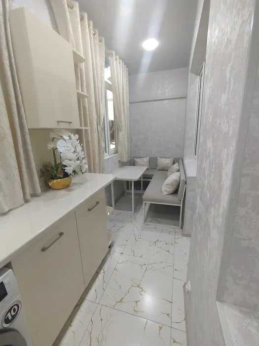 Продаётся 2в3-комнатная квартира с новым евроремонтом на Юнусабад-13