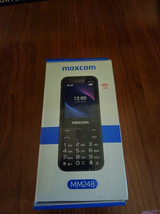 Vând telefon Maxcom