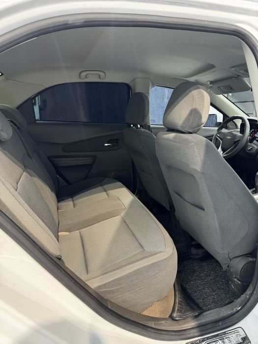 Chevrolet Cobalt 2021 — 4