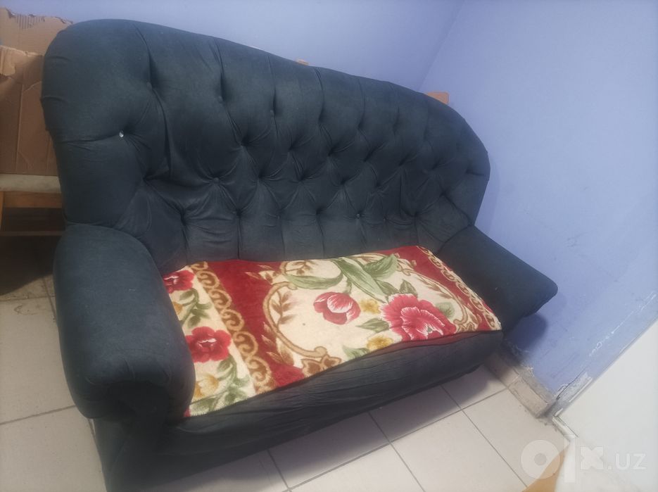 Divan sotiladi tezda