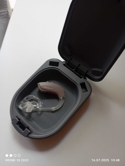 Продавам нов слухов апарат Re Sound