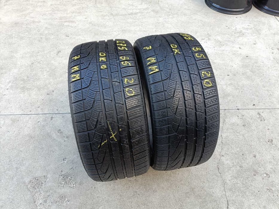 Doua anvelope iarna 275 35 20 pirelli sottozero 2 profil de 7 nmm