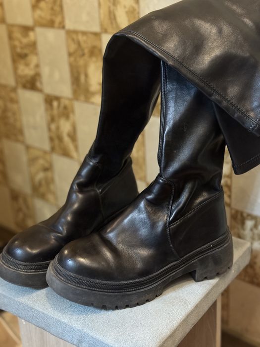 Срочно продам Ботфорты 38 размер