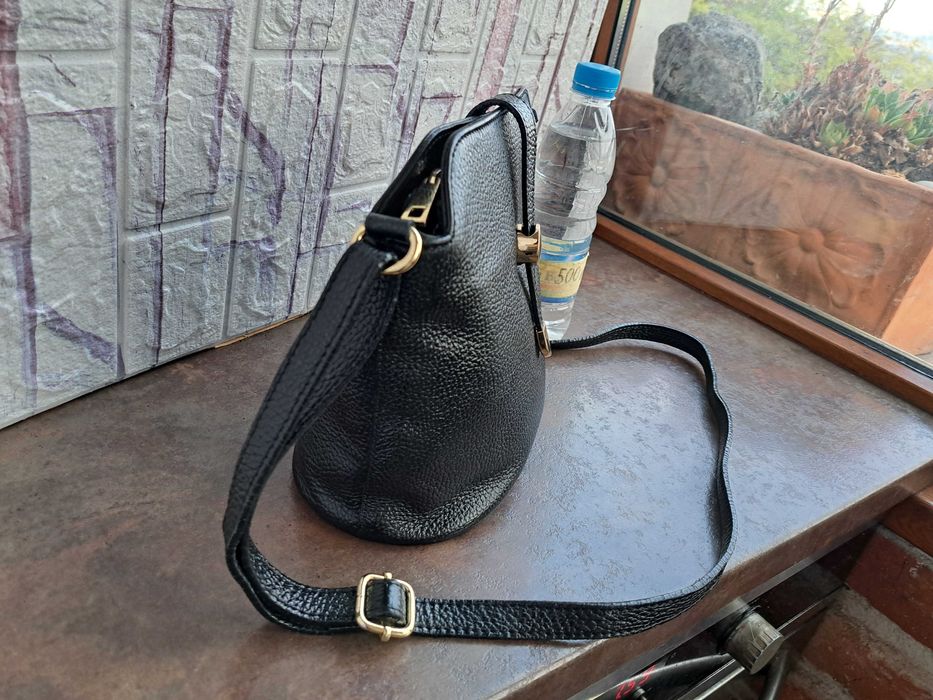 дамска чанта,малка черна чантичка-естествена кожа