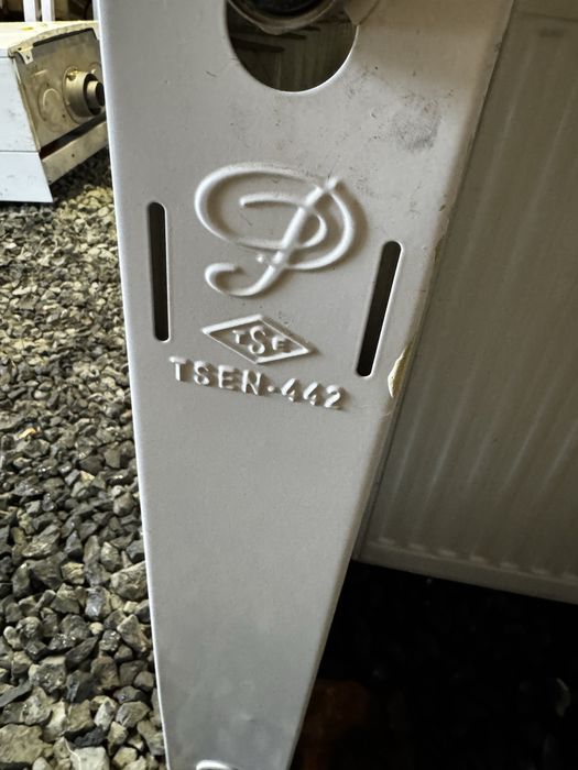 Calorifere 600x600 si 600x800 11 buc  70 lei bucata