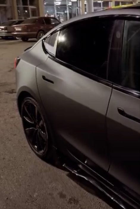 Оклейка авто в пленку