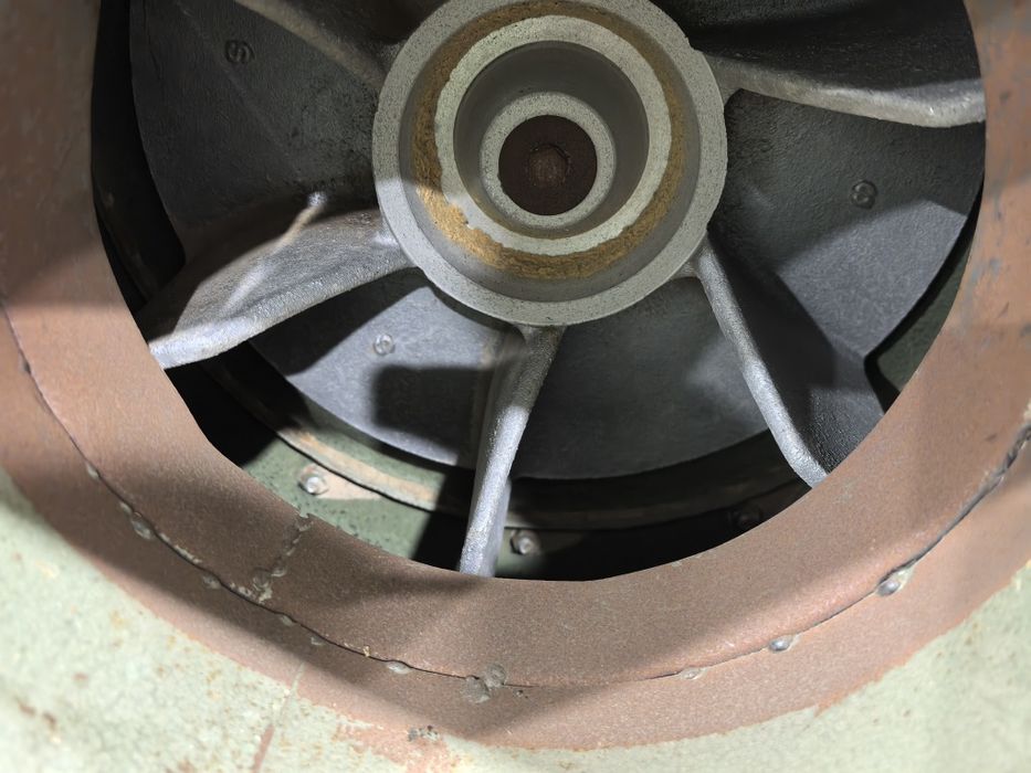 Аспирация с два чувала мот 3 кв 4000 кубика вх на засмукване 250 мм