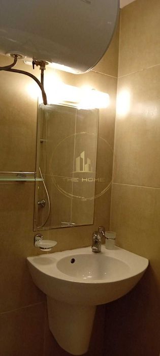 Дава се под наем Тристаен апартамент в Варна, Център - 120 кв.м за 850 € - Снимка #11