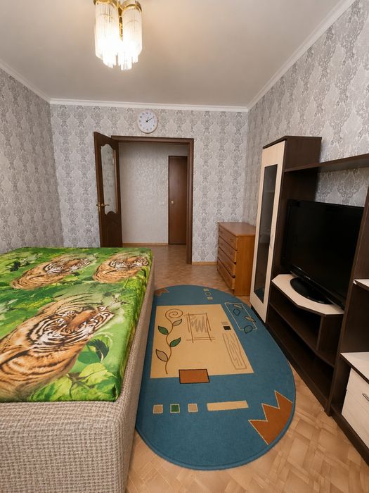 Продается 2х ком кв Момышулы 60