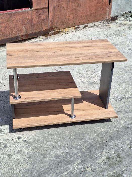 Продам журнальный столик.