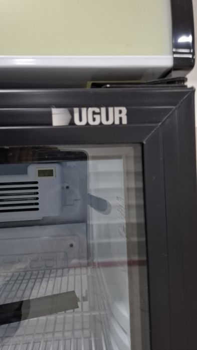 Продаётся холодильник UGUR