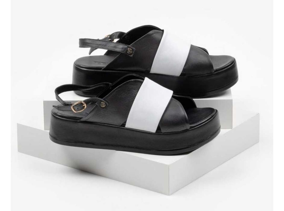 Страхотни сандали ",Sara Pen"