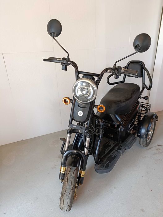 Tricicleta ElektroMOB, 2 Locuri, Baterie 20 Ah, 35km/h, Putere 500 W