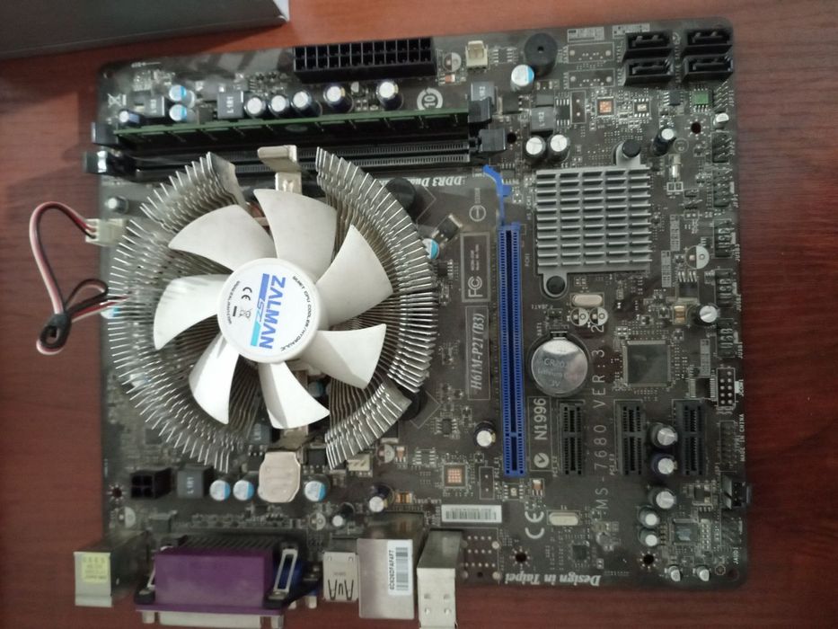 MSI H61 core i3 GIGABYTE P41t