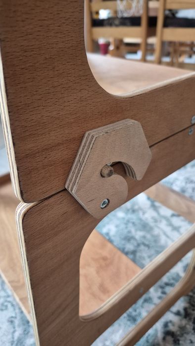 Монтесори кула / Montessori learning tower