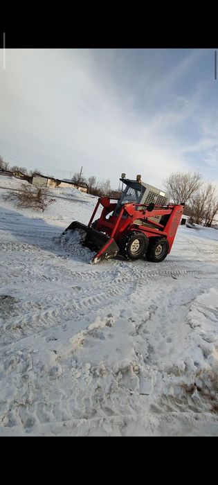 Продаётся бортоповоротный минипогрузчик