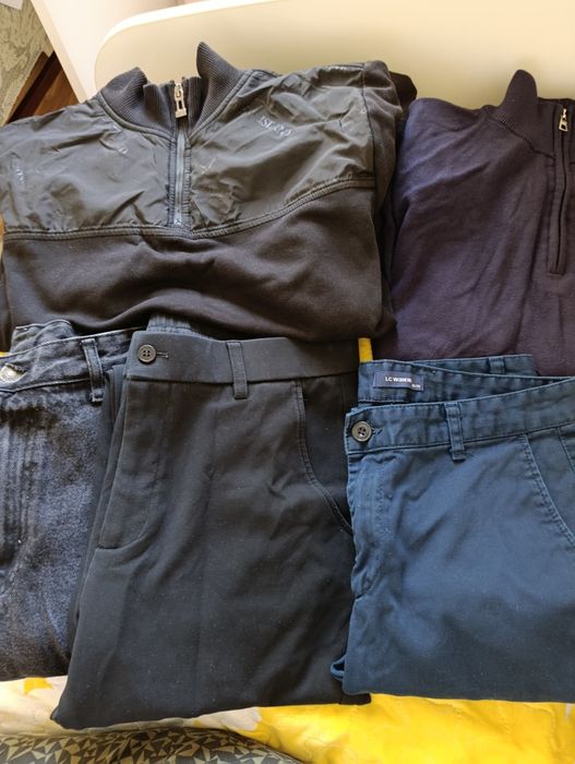 Вещи отдам бесплатно на подростка