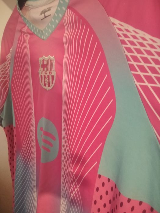 Tricou Barcelona superb