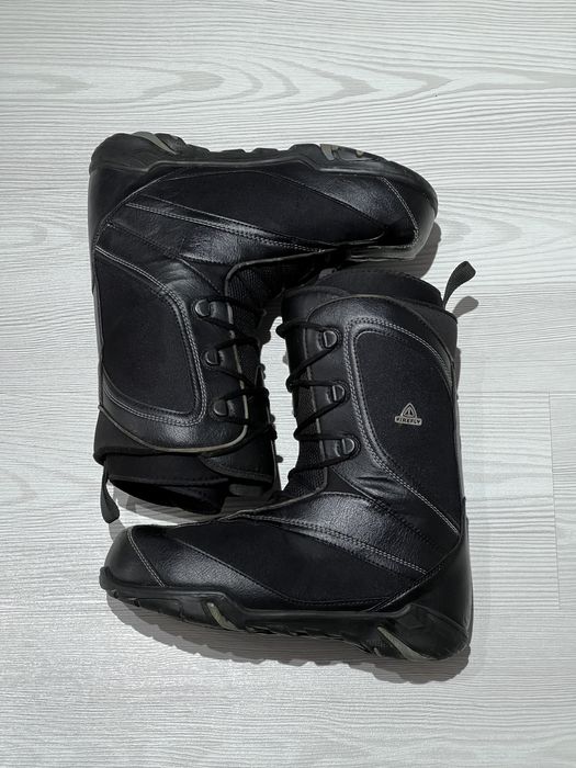Boots Firefly 42, nu Burton, nu Nitro, nu Wedze, nu Atomic