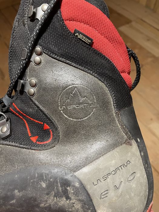 Bocanci La Sportiva, 46, 4 sezoane, Gore-Tex