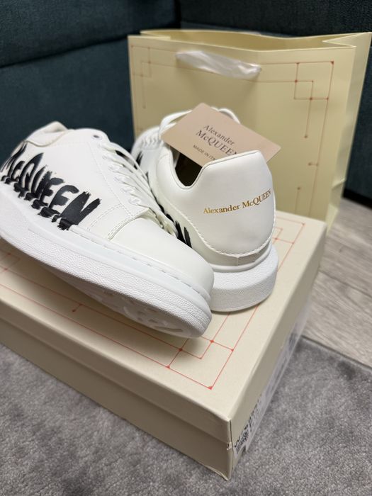 Mcqueen Graffiti