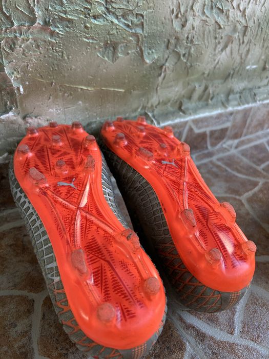 Футболни обувки-бутонки