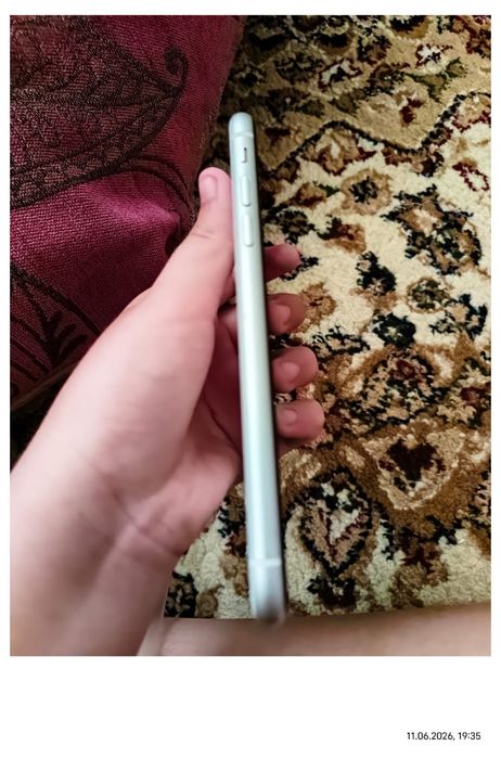 Iphone 11 128гб 83 акб.
