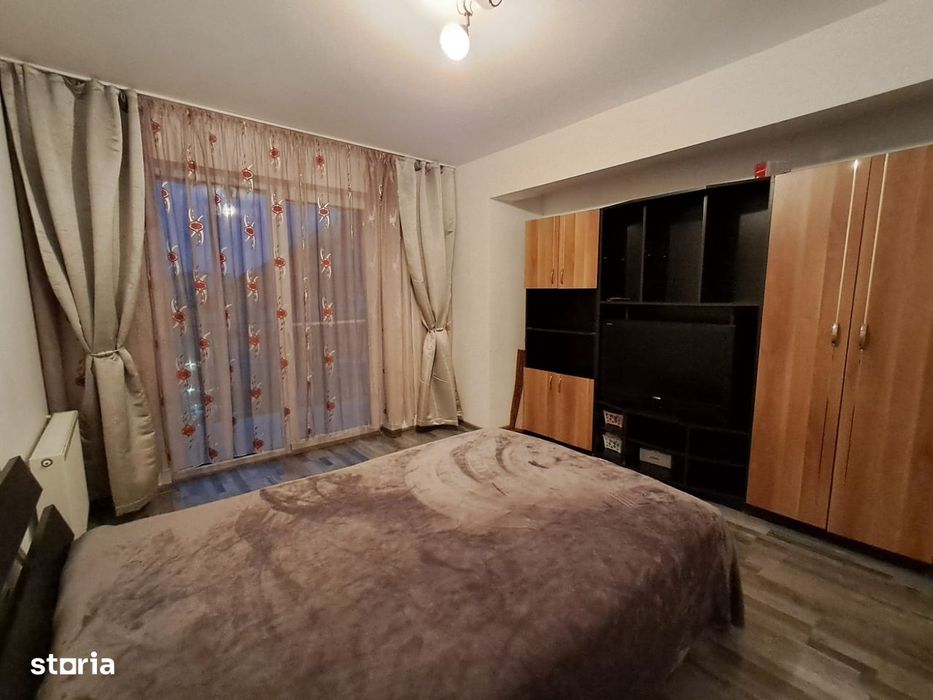 Apartament 3 camere,2 balcoane,parcare str.Florilor