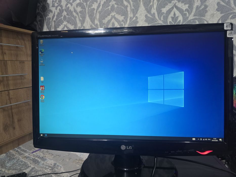 Монитор Lg W2243s full hd