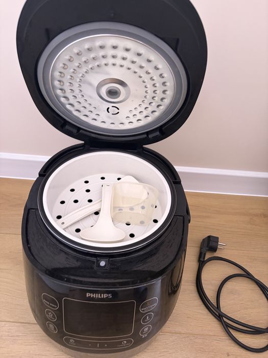 Мултикукър Philips HD4749