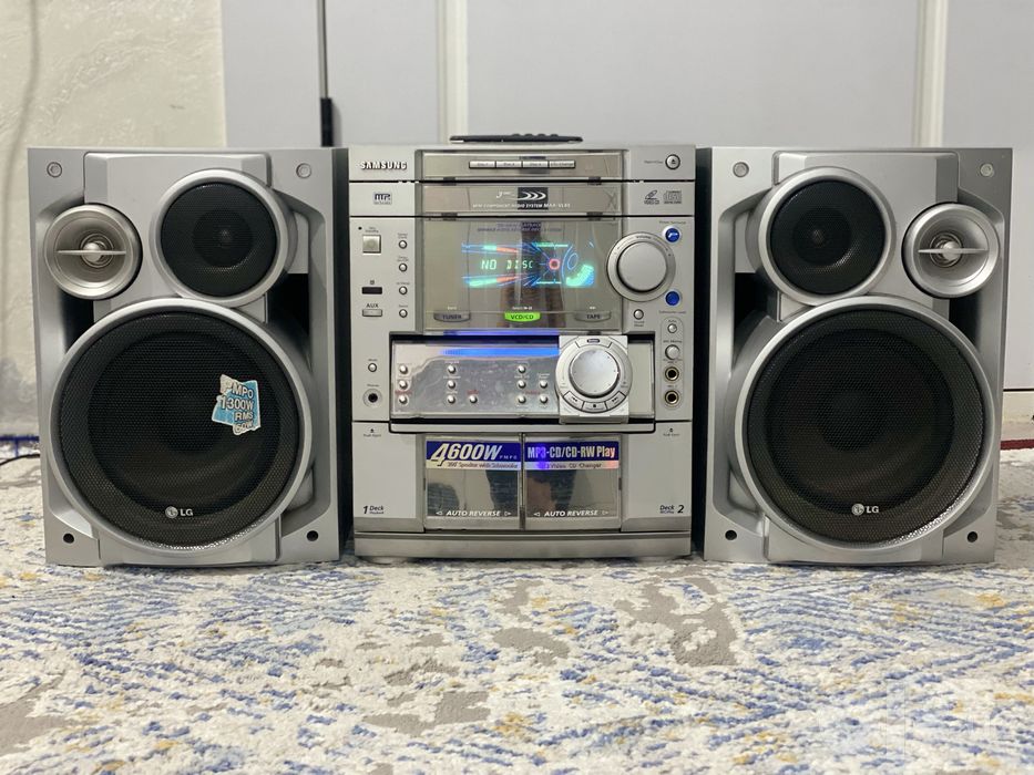 Музыкалный центр samsung 4600W sotiladi