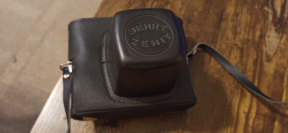 Нов фотоапарат Зенит