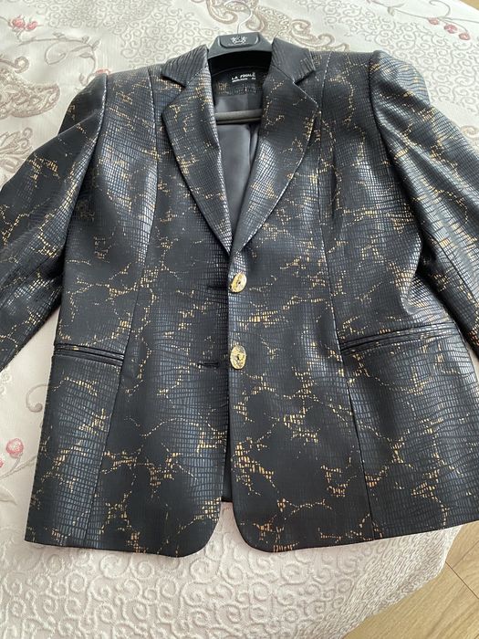 Пиджак стильнвй новый