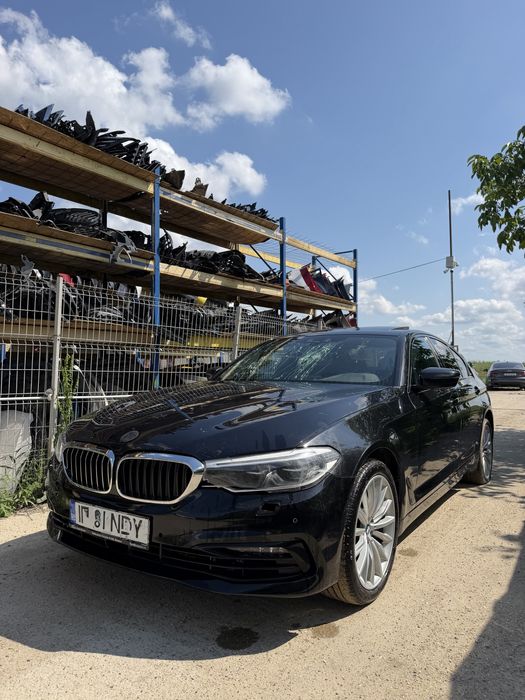 BMW SERIA 5 G30 530i 2019 2.0 benzina LUXURY LINE PANORAMIC usor avariat / avariate / lovit