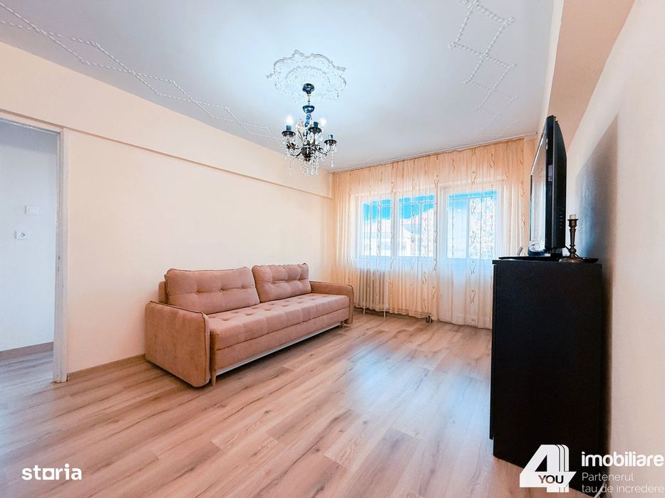 Apartament 2 camere Zona Boul Rosu , 70 mp, et. 2/4 cu termoteca